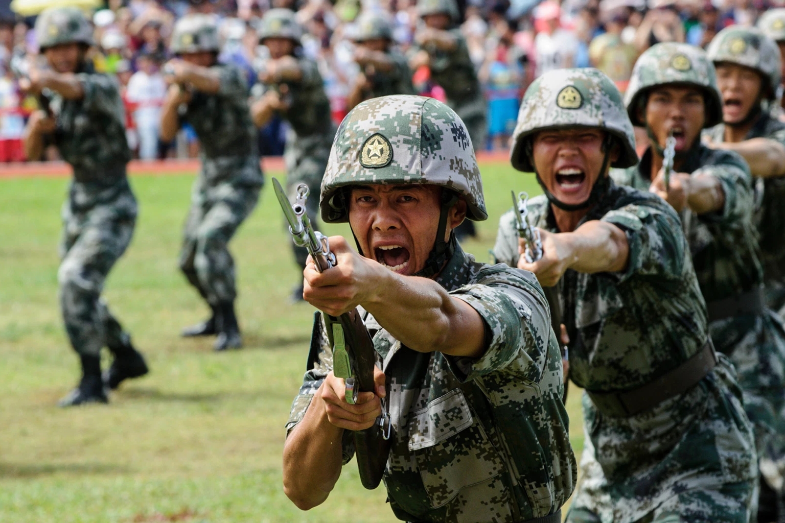 الجيش الصيني في استعراض في هونغ كونغ. يوليو 2016. أ ف ب 