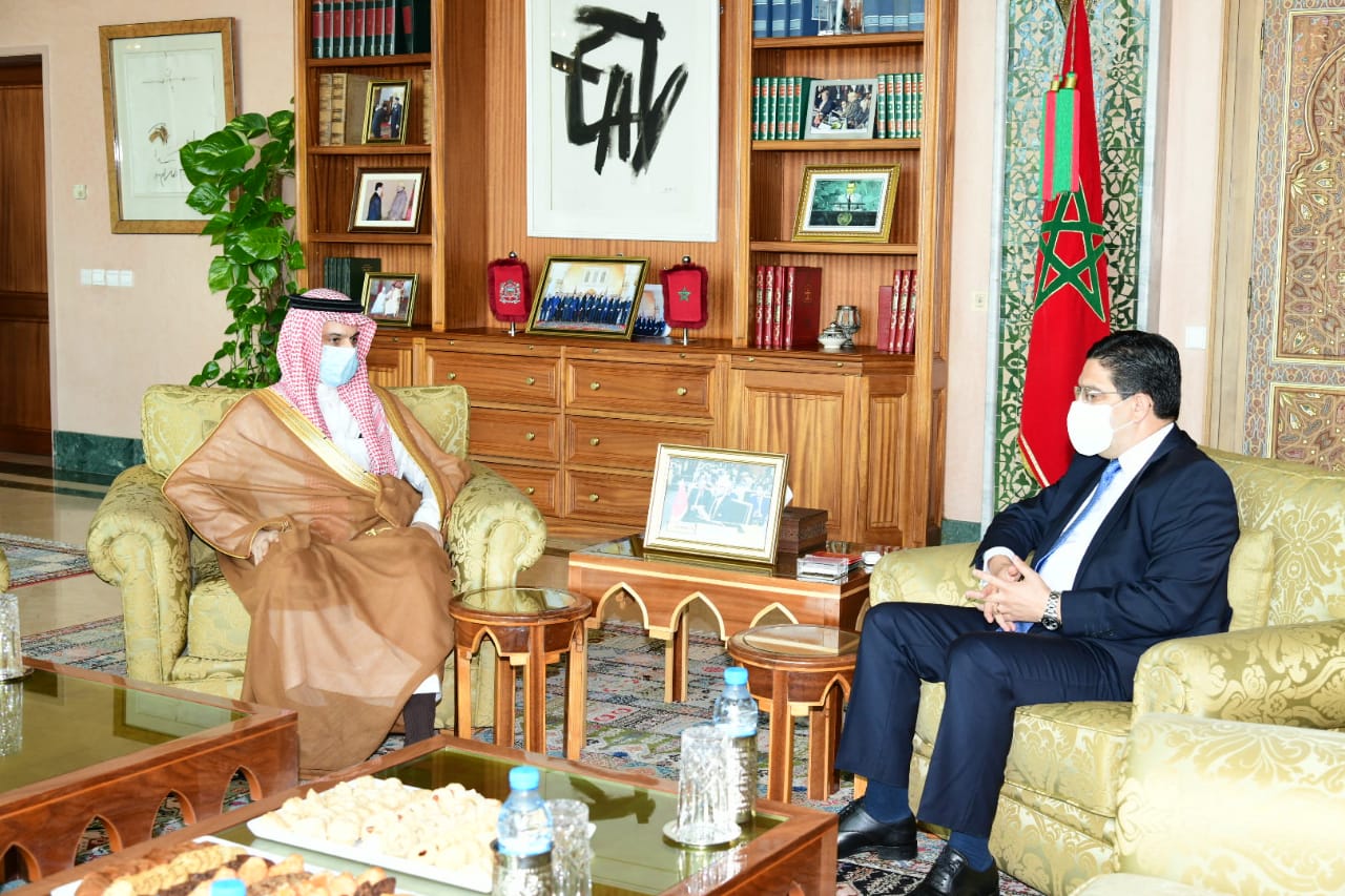 وزير خارجية المغرب مع نظيره السعودي في الرباط اليوم