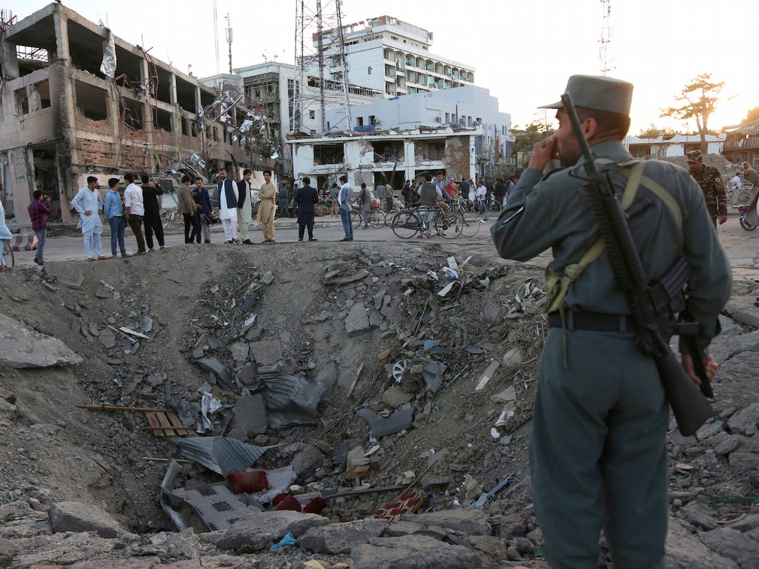 مقتل 17 شخصاً على الأقل في تفجير سيارة جنوب العاصمة الأفغانية كابول