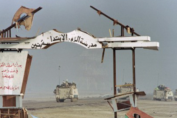 مدرعات سعودية شاركت في تحرير الكويت في فبراير 1991