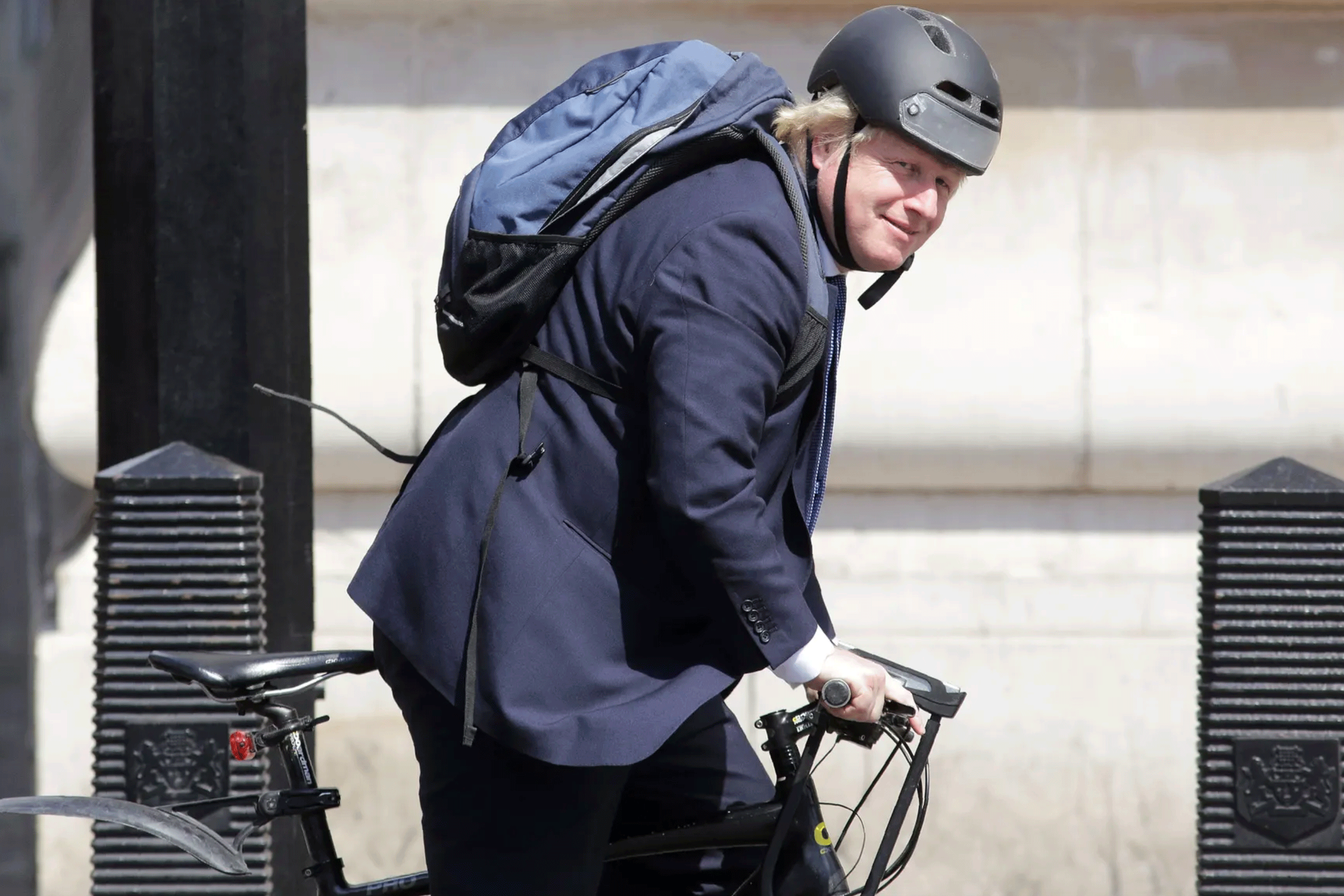 اعتاد بوريس جونسون أن يركب الدراجة الهوائية إلى عمله عندما كان يشغل منصب عمدة لندن