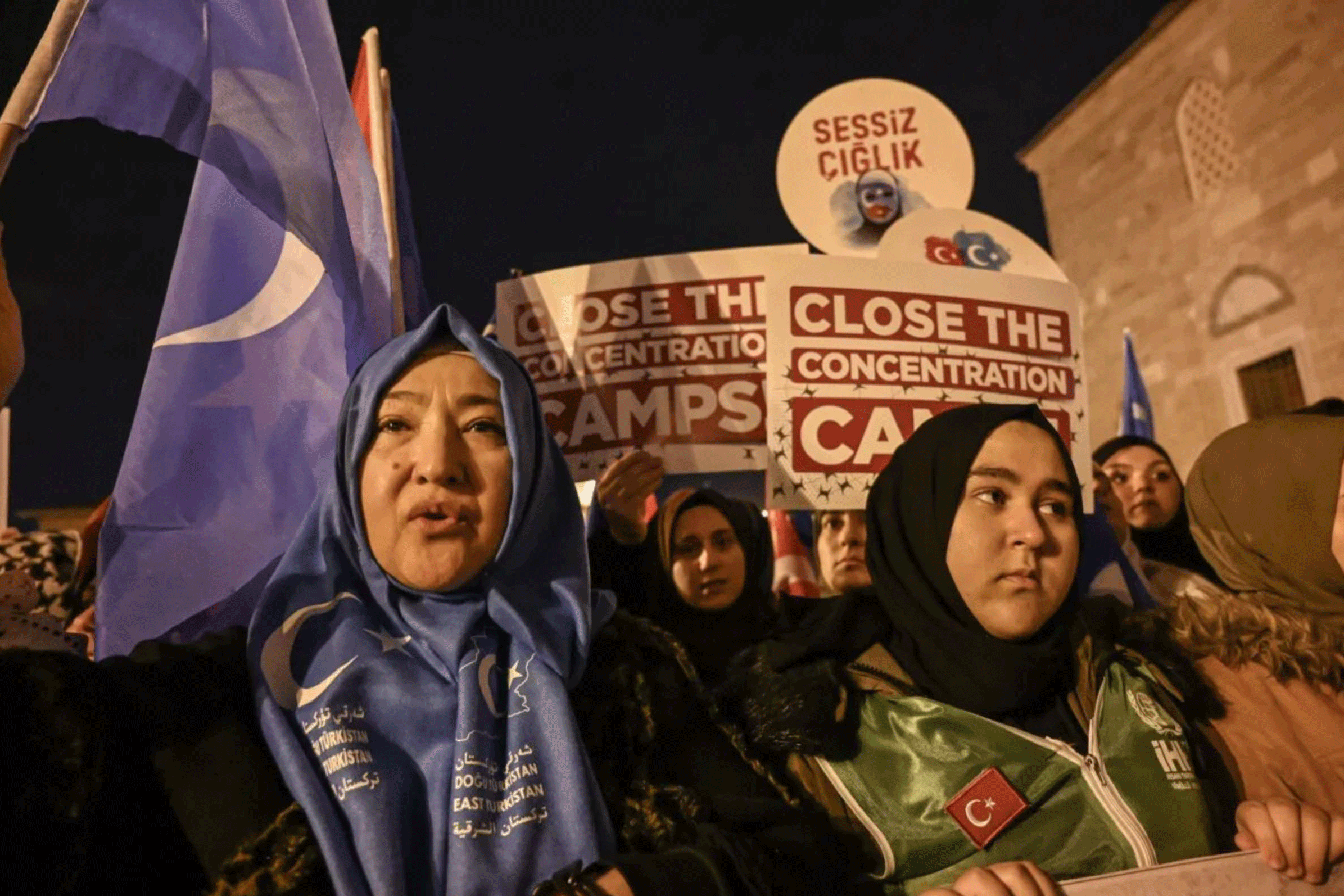 مناصرون لأقلية الأويغور المسلمة في تظاهرة في إسطنبول بتاريخ 20 ديسمبر 2020