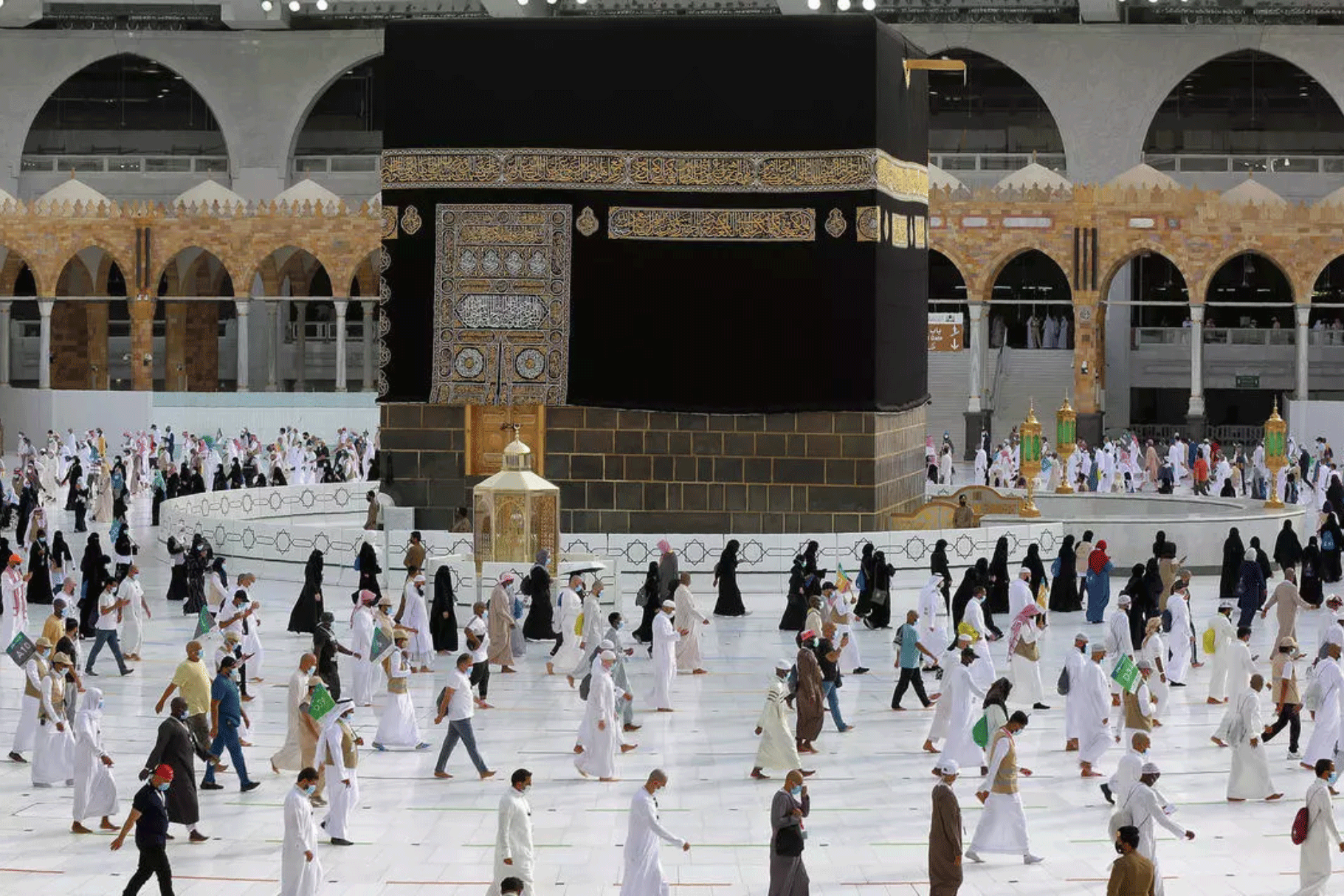 الحجاج حول الكعبة في مكة بتاريخ 2 أغسطس 2020