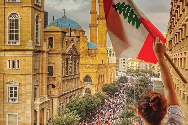 الثورة التي يخافها السياسيون في لبنان