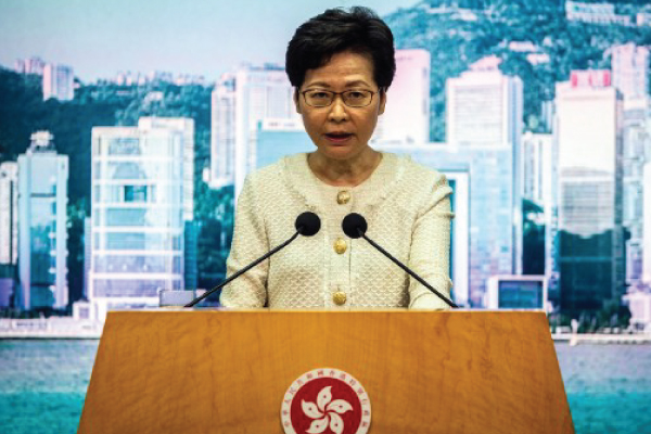رئيسة السلطة التنفيذية في هونغ كونغ التي استهدفتها العقوبات الأميركية