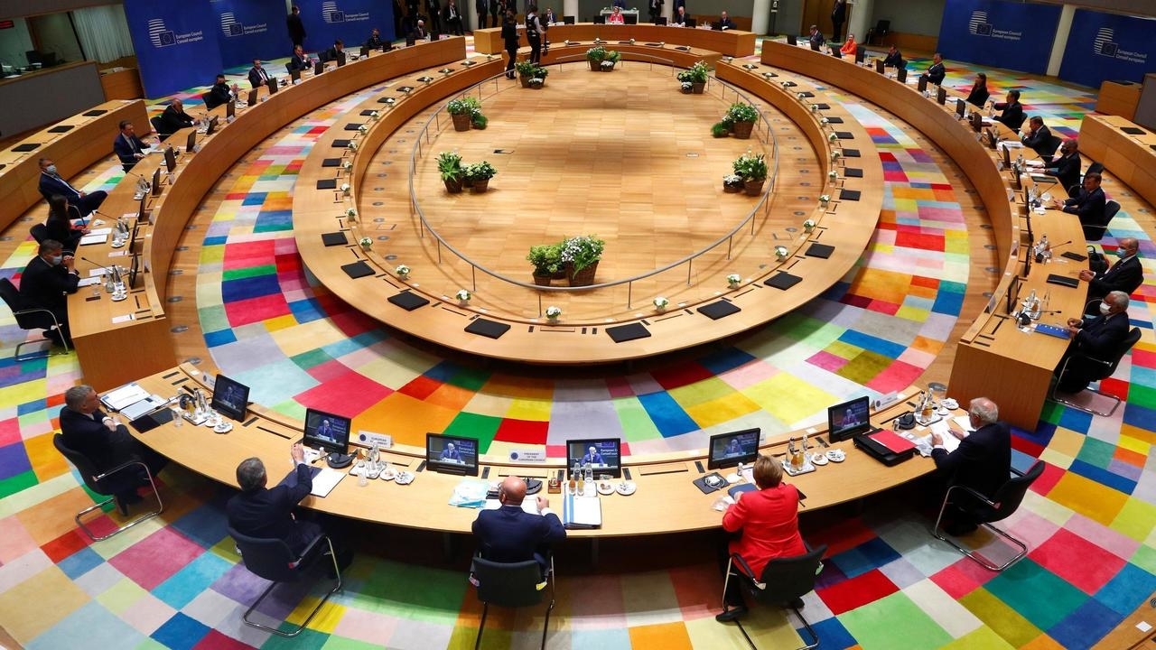 مشهد عام لقمة القادة الأوروبيين في بروكسل الجمعة 17 يوليو 2020