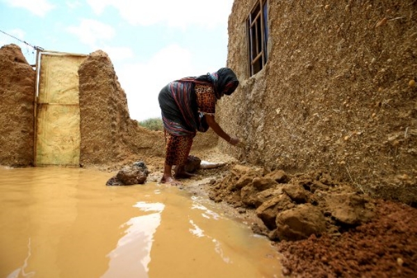 السودان: سيول وأمطار توقع 30 قتيلاً
