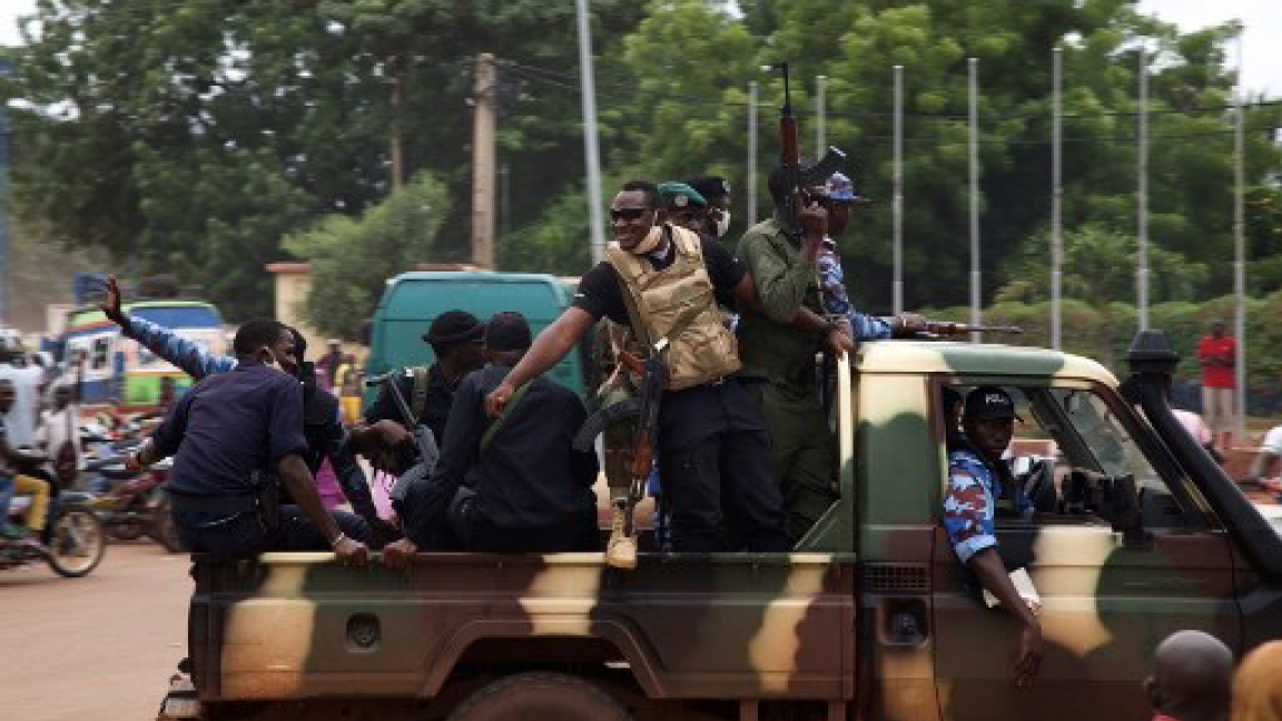 جنود ماليون في شوارع باماكو الأربعاء