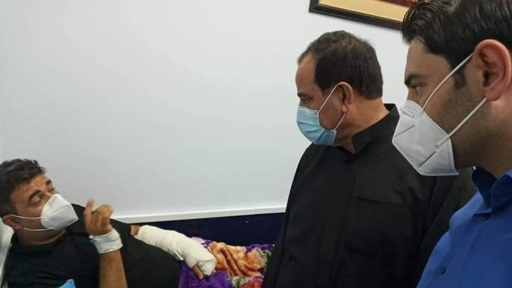 الدكتور طارق الشيباني مدير مستشفى الشهيد للفيروسات في النجف اثر الاعتداء عيه