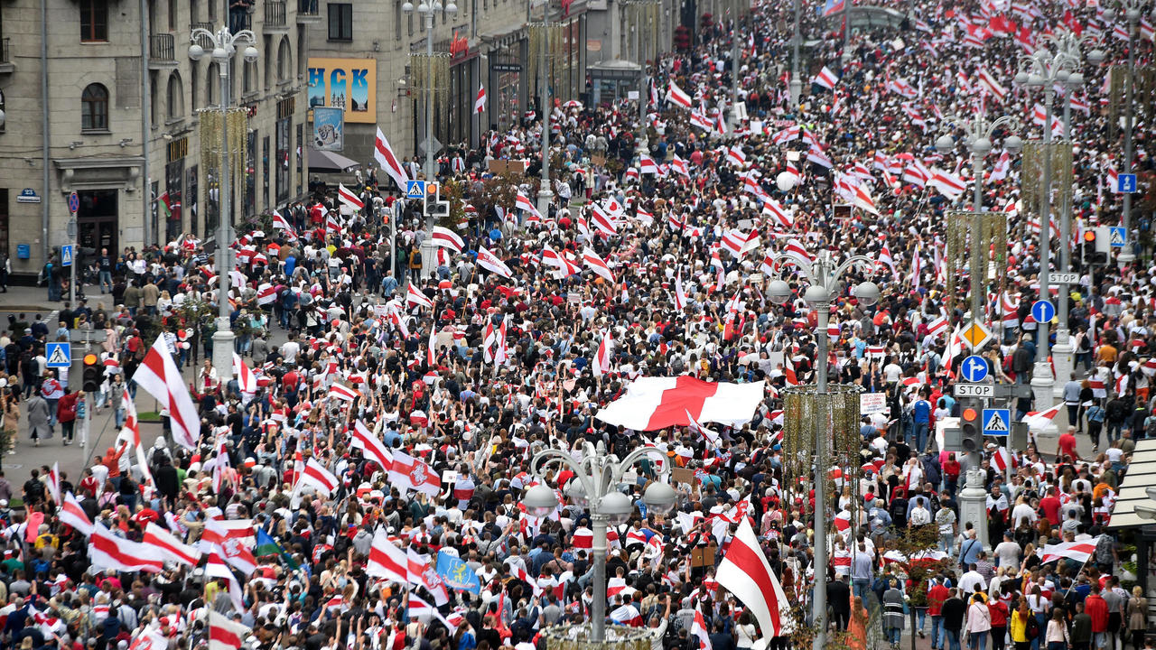 تظاهرة حاشدة للمعارضة في مينسك في 23 أغسطس 2020