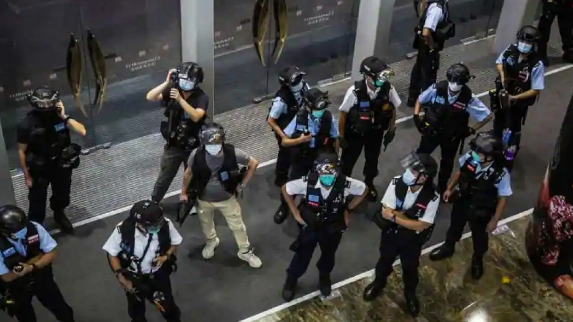 السلطات الصينية تحكم قبضتها على هونغ كونغ