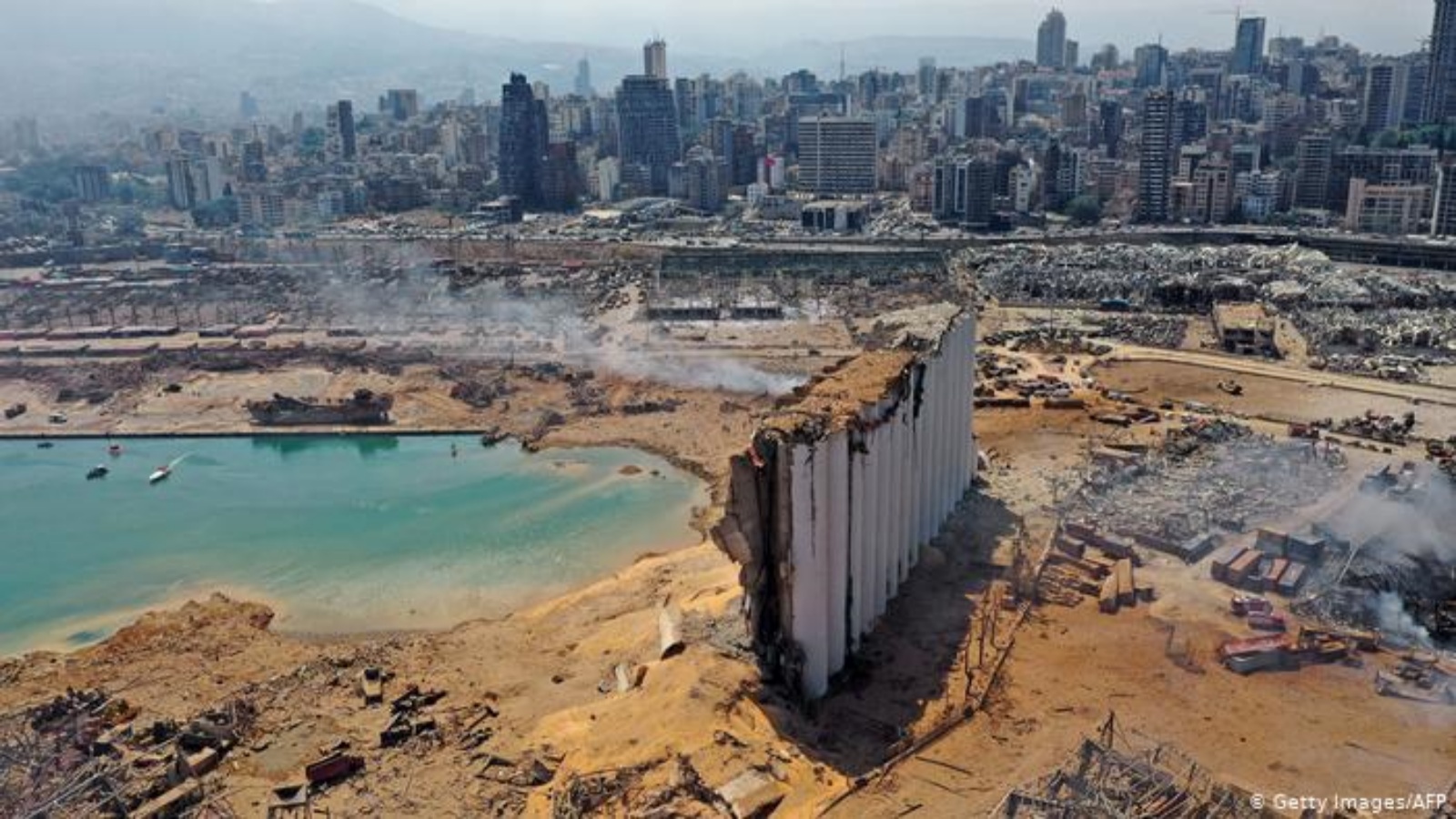 إزالة 8آلاف طن من الاسمنت والفولاذ من مرفأ بيروت