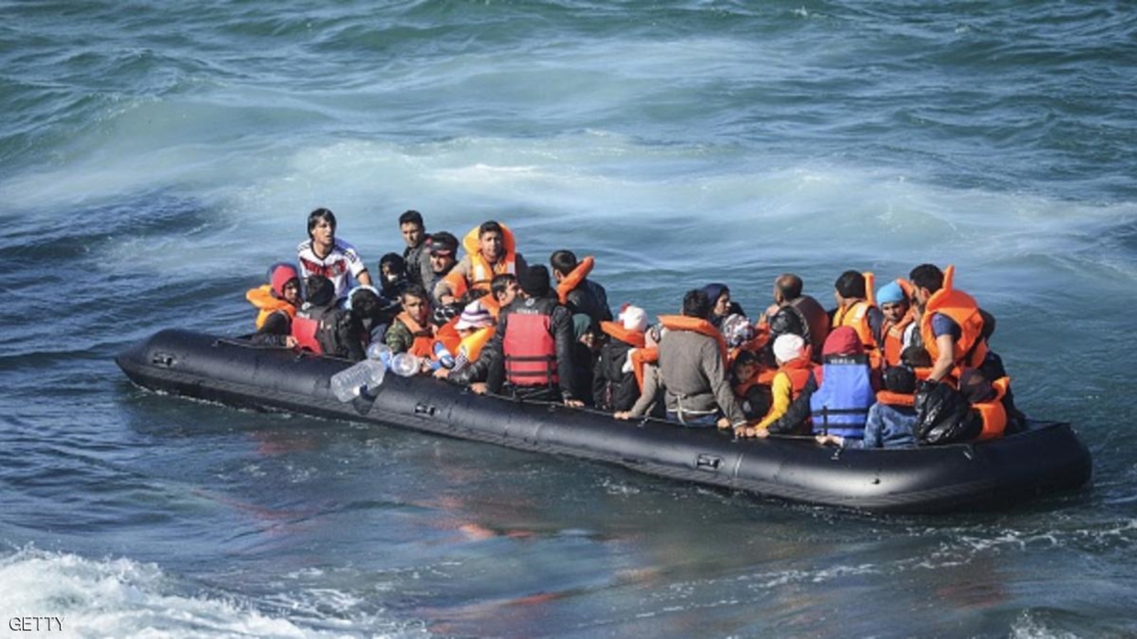 طالبو لجوء أتراك يصلون اليونان على متن قاربين