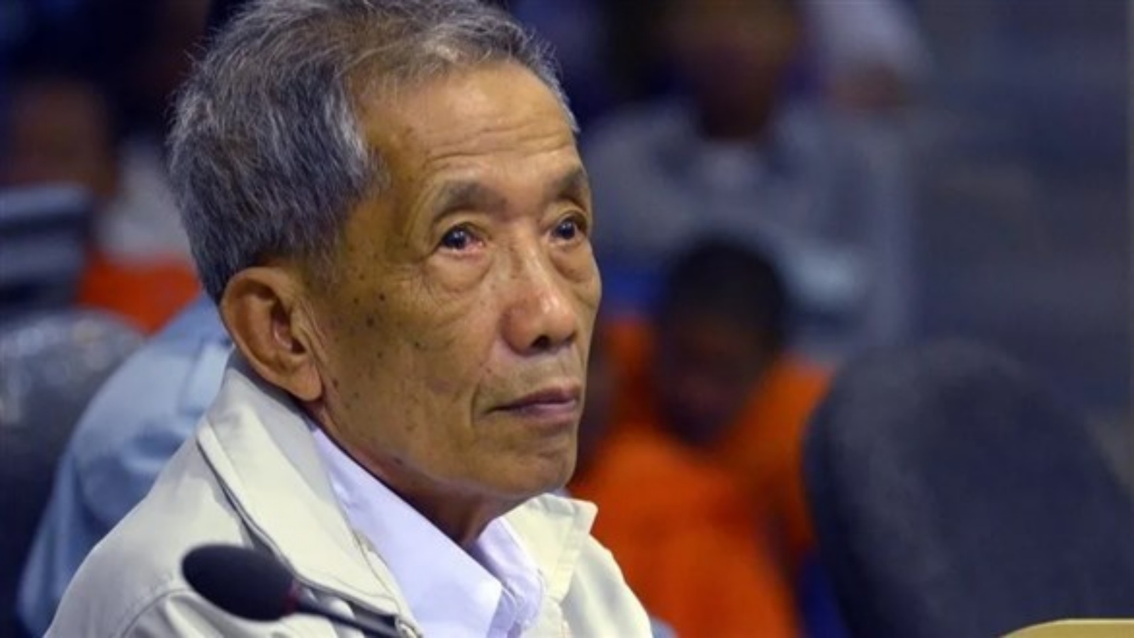 اعترف دوتش بارتكاب فظاعات في كمبوديا بين تعذيب وإعادامات