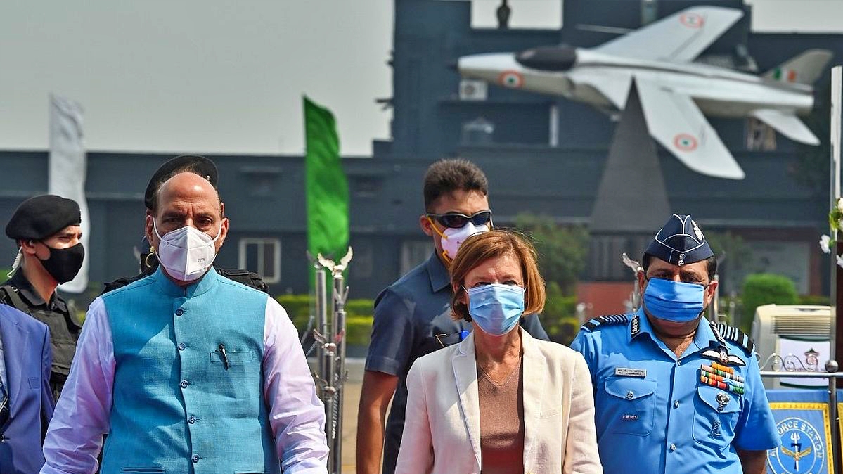 وزير الدفاع الهندي وبارلي الخميس في قاعدة أمبالا الجوية