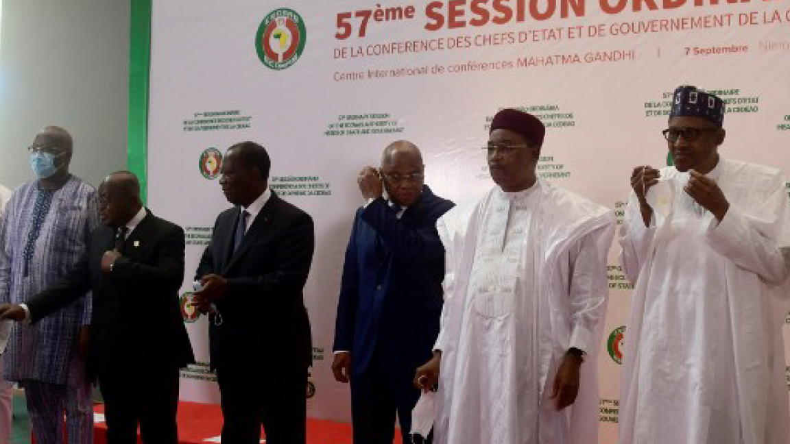 قادة المجموعة الاقتصادية لدول غرب أفريقيا في مؤتمرهم بالنيجر الاثنين