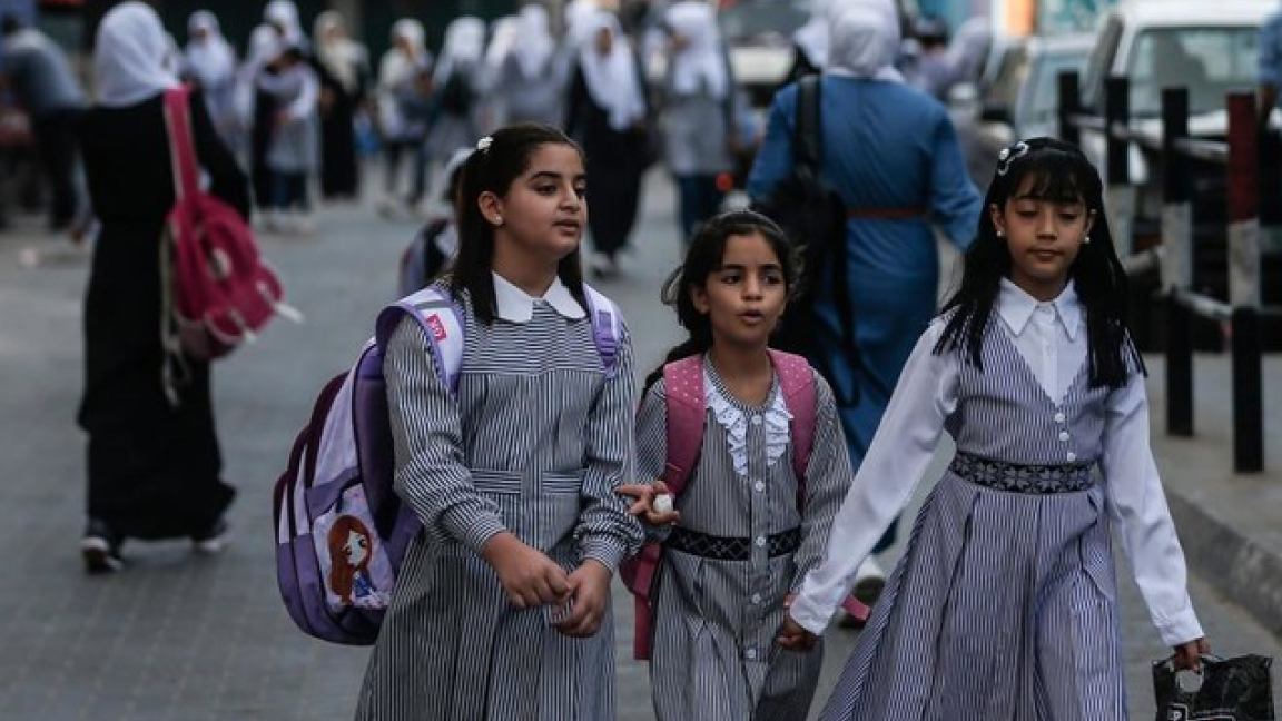 تلامذة عائدون إلى المدارس في الضفة الغربية في 8 أغسطس الماضي