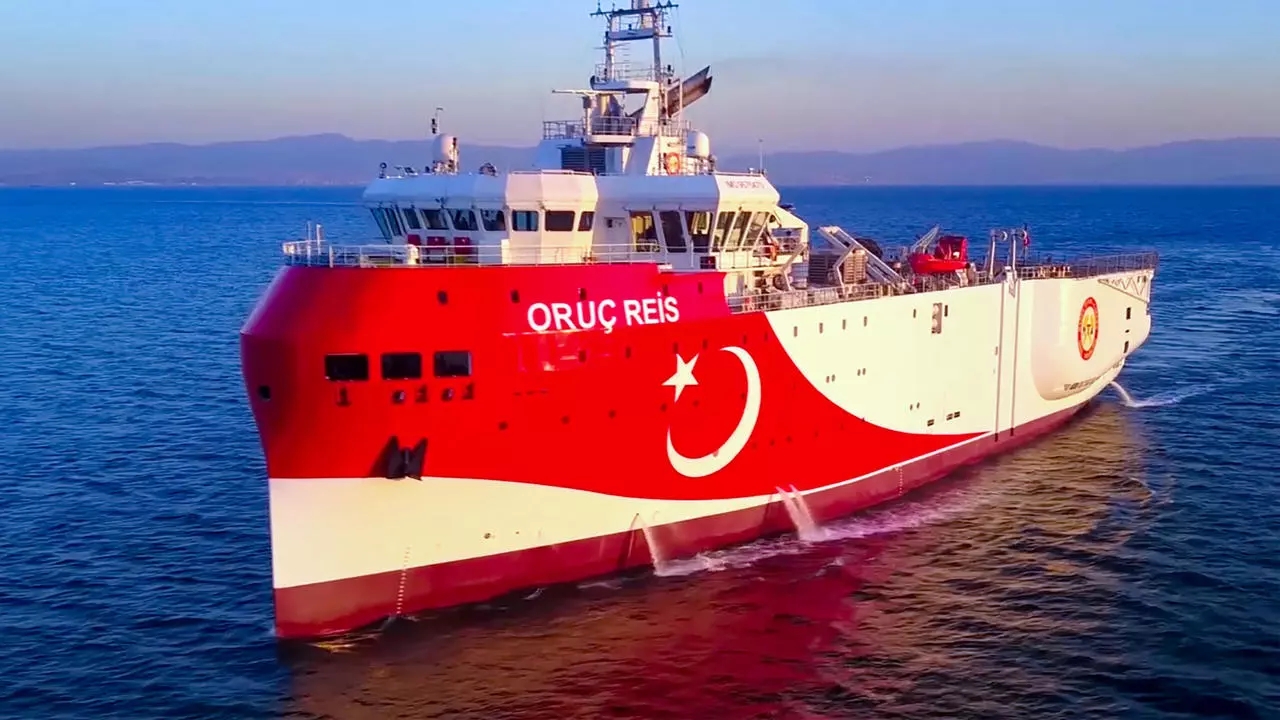 تركيا أرسلت سفينة “عروج ريس” لإجراء مسح زلزالي من أجل التنقيب عن النفط والغاز في شرق البحر المتوسط