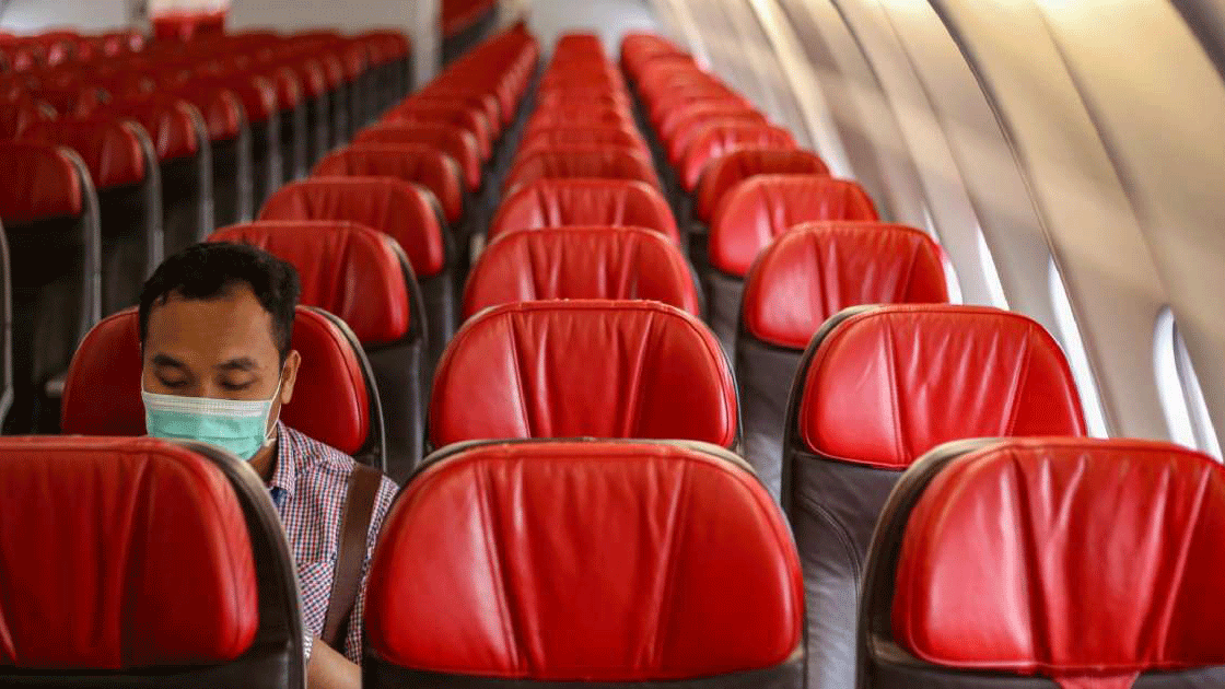 السفر الآمن على متن طائرة كورونا