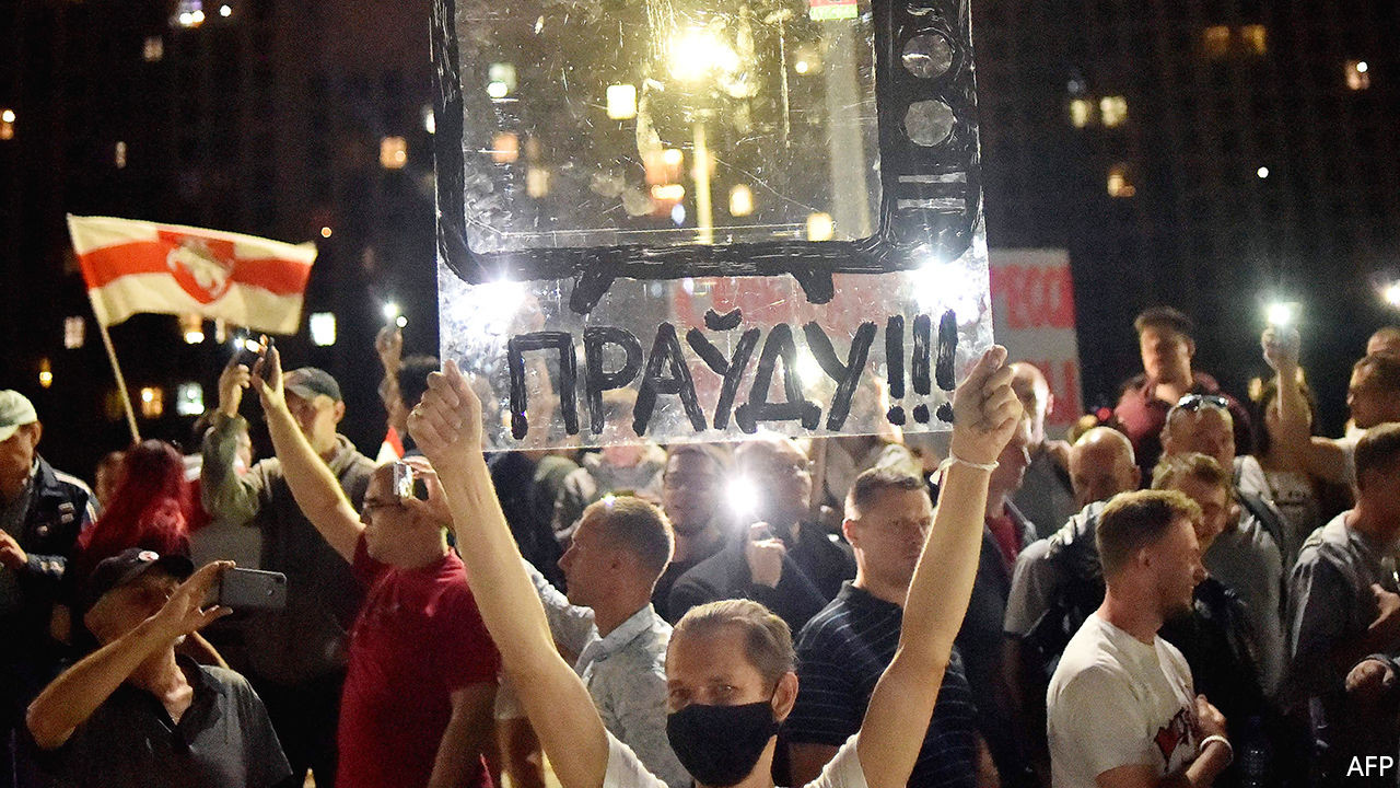 من التظاهرات المنددة بعنف الشرطة في بيلاروسيا