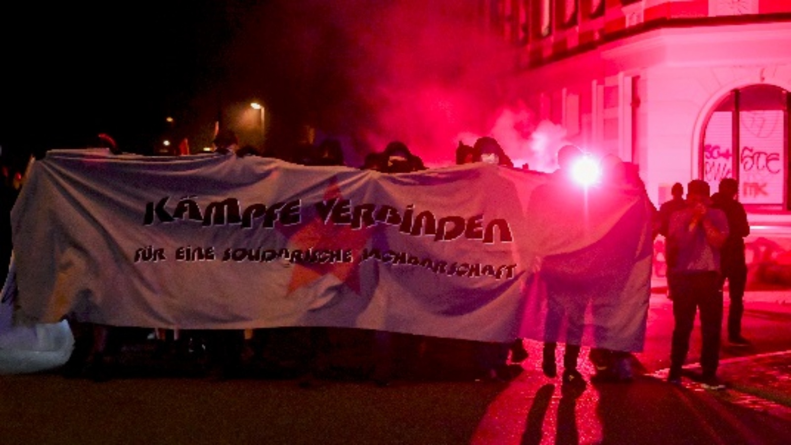 تظاهرات عنيفة في ألمانيا احتجاجاً على ارتفاع أسعار العقارات