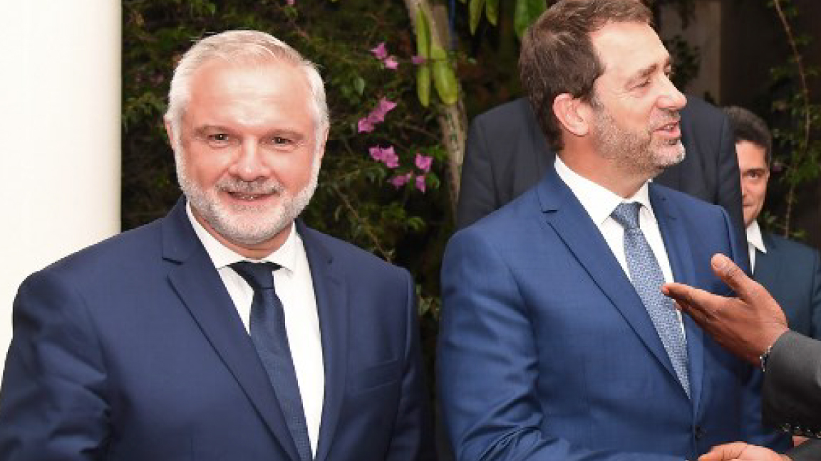 السفير جيل اوبرسون مع وزير الداخلية الفرنسي بعد لقاء برئيس ساحل العاج في 20 مايو 2019