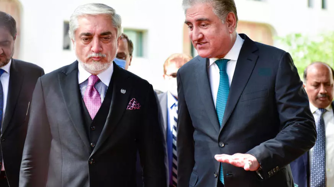 وزير الخارجية الباكستانية والمسؤول الحكومي الأفغاني في إسلام أباد الإثنين