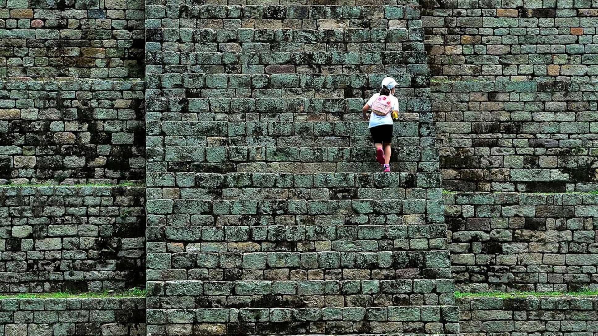 الدرج الهيروغليفي تحفة هندسية في موقع كوبان الأثري في غرب هندوراس