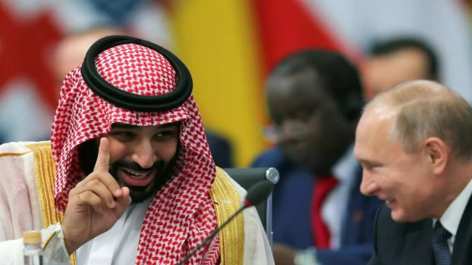 الأمير محمد بن سلمان وبوتين في لقاء سابق 