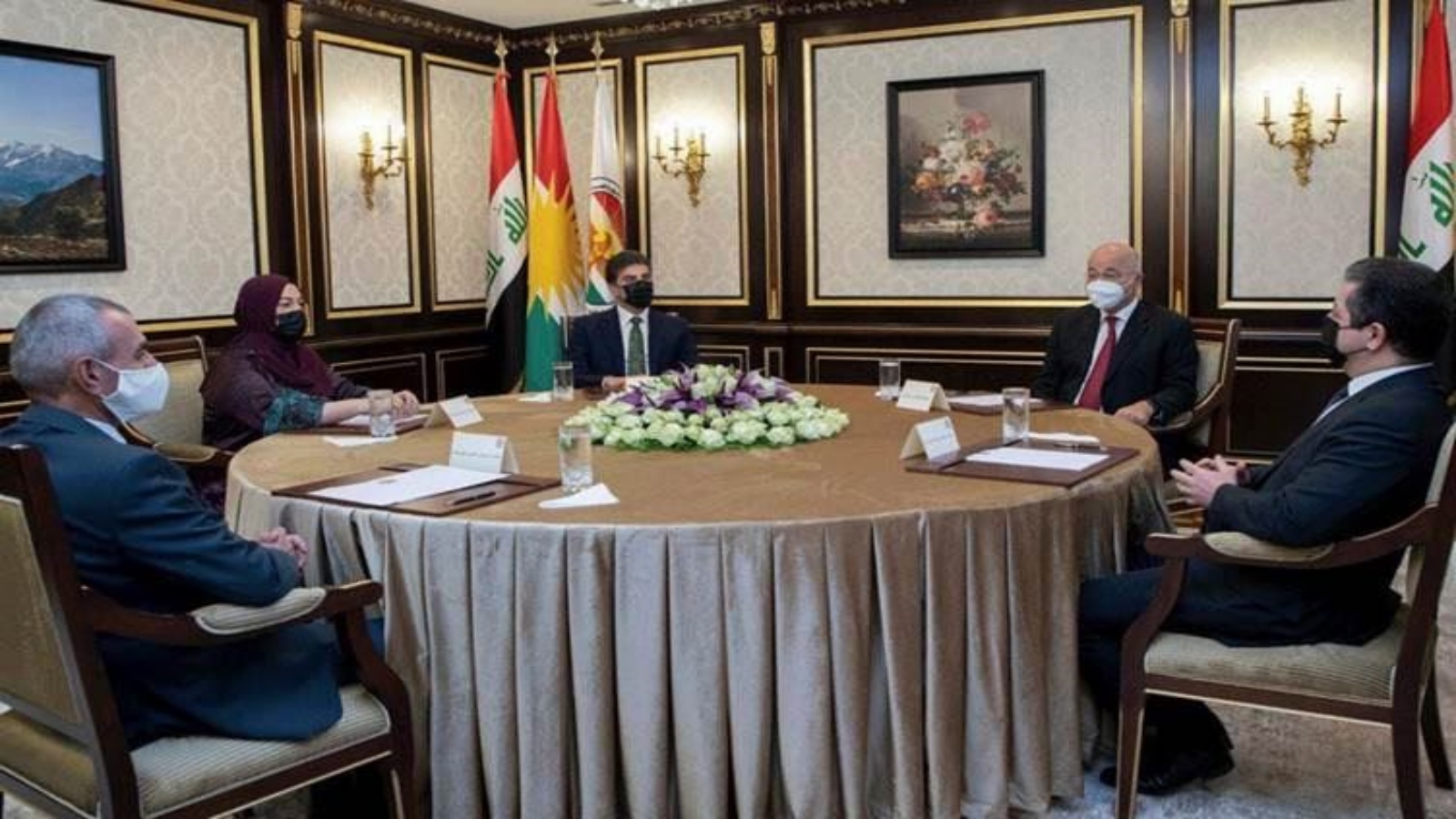 رئاسات اقليم كردستان خلال اجتماعها في اربيل مع الرئيس برهم صالح