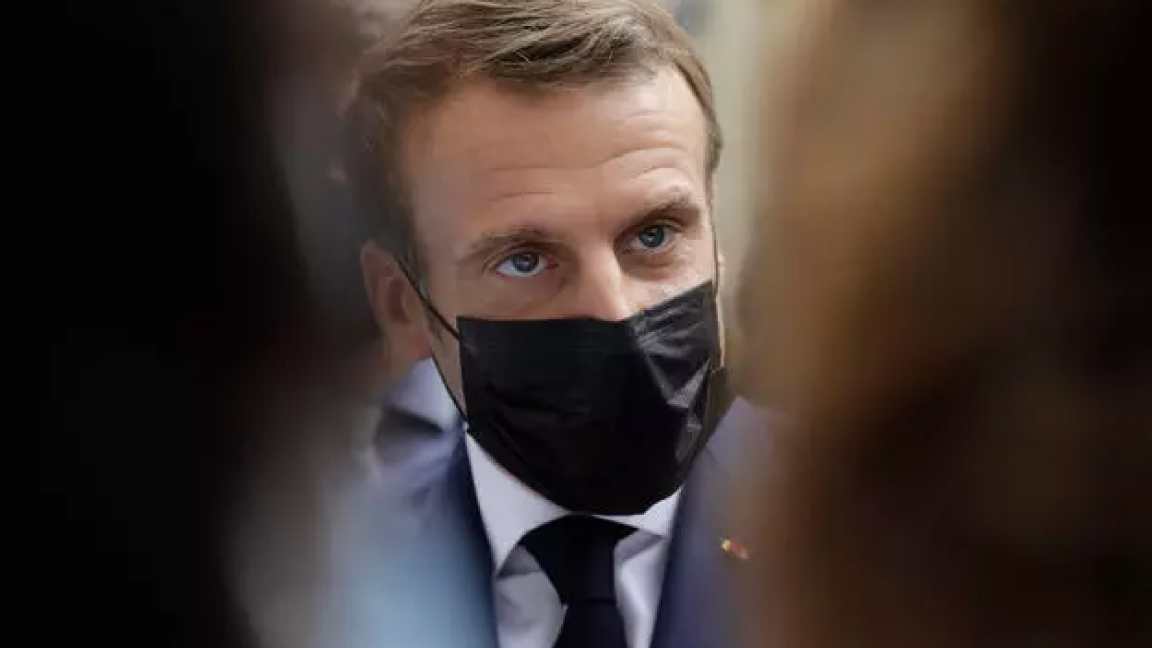 الرئيس الفرنسي يفرض حظر تجول ليلي في باريس ومدن أخرى لمواجهة كورونا