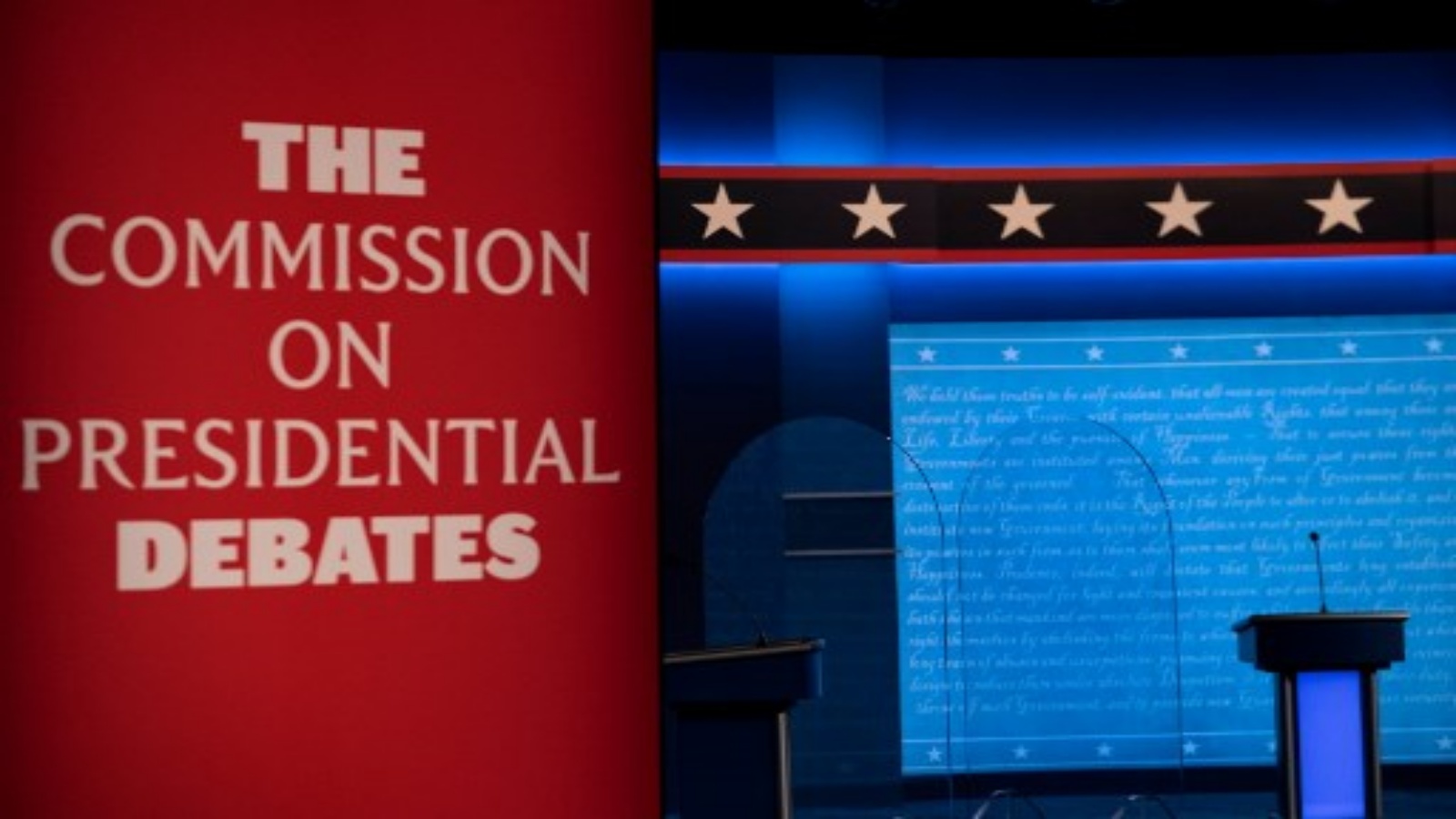 منصة المناقشة حيث يتم الاستعداد للمناقشة الرئاسية الأمريكية النهائية بين المرشحين الرئيس الأمريكي دونالد ترامب ونائب الرئيس الأمريكي السابق جو بايدن في جامعة بلمونت في 21 أكتوبر 2020 ، في ناشفيل ، تينيسي