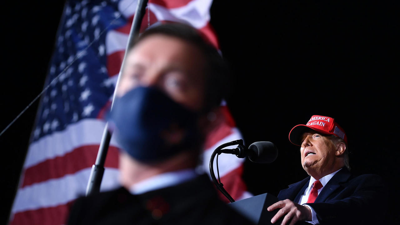 الرئيس الأميركي دونالد ترمب يتحدث خلال تجمع انتخابي في ويسكونسين في 17 اكتوبر 2020 