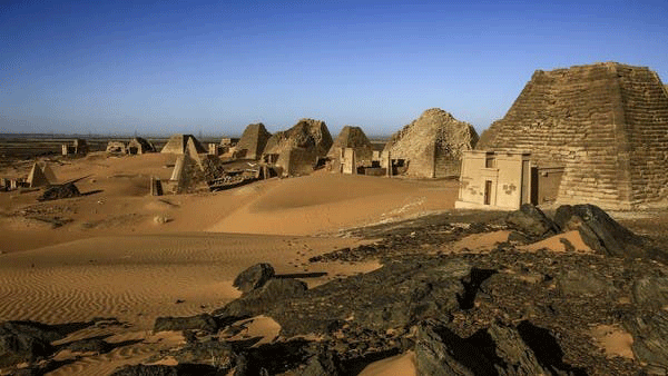 شيدّت الحضارات القديمة في السودان عددا أكبر من الأهرامات من تلك التي بنيت في مصر لكنها ما تزال مجهولة إلى حد كبير