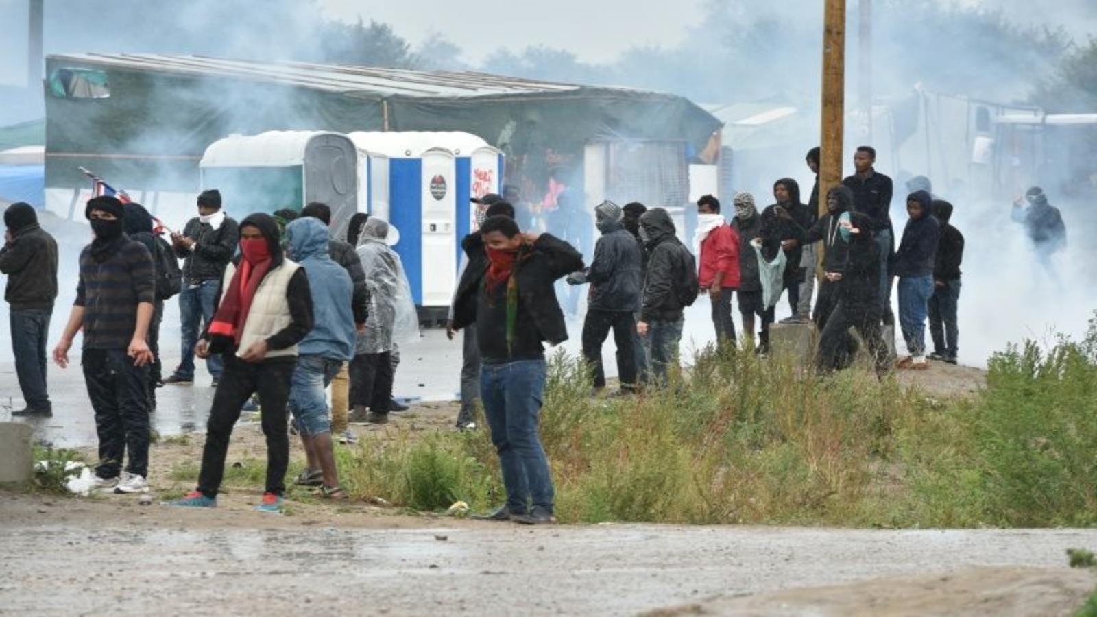 فرنسا تتحرك على كلّ الجبهات لاحتواء خطر المهاجرين المتطرفين