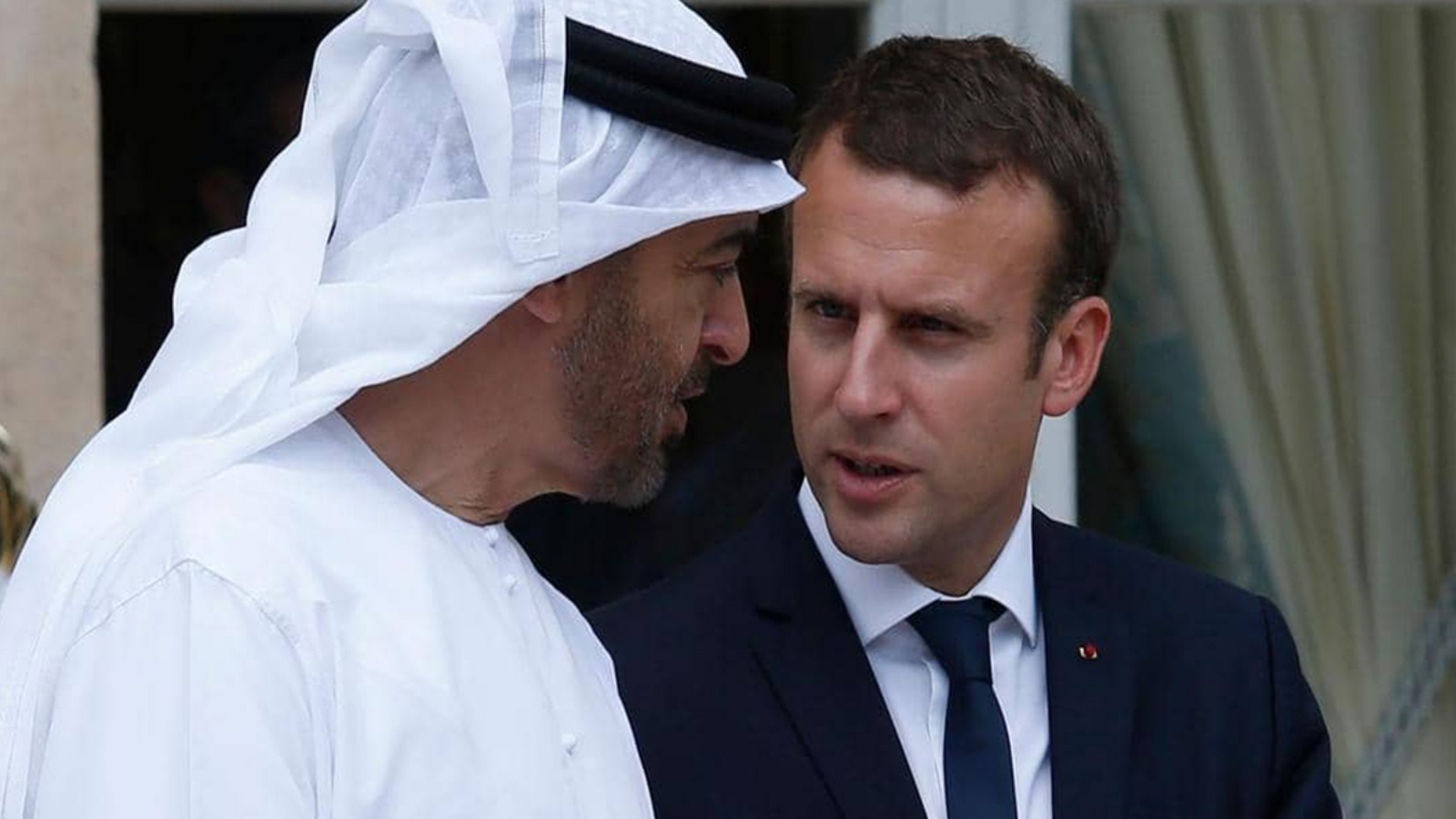الشيخ محمد بن زاتيد آل نهيان مع الرئيس الفرنسي ماكرون في لقاء سابق