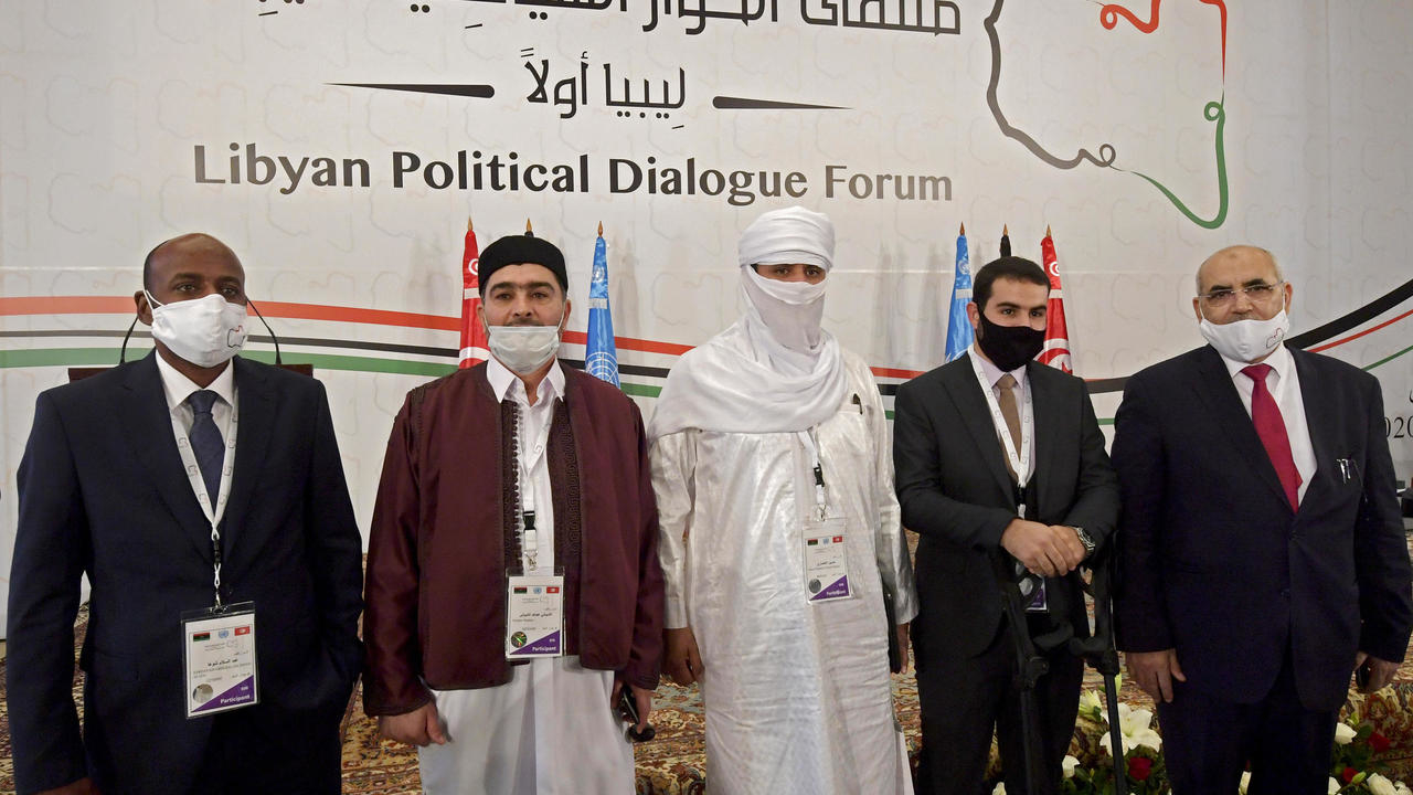 مشاركون في المؤتمر حول ليبيا في تونس