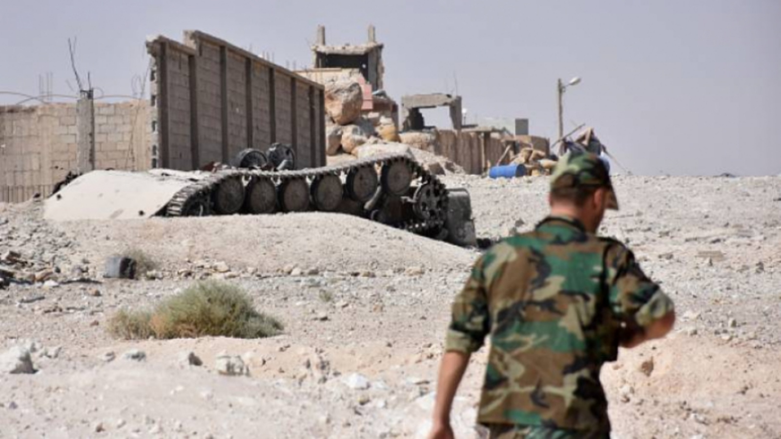 11 قتيلاً من قوات النظام السوري في اشتباكات مع تنظيم الدولة الإسلامية