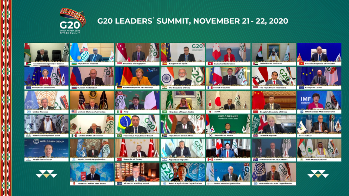 الصورة الجماعية لقادة مجموعة العشرين في القمة الافتراضية التي نظمتها السعودية السبت