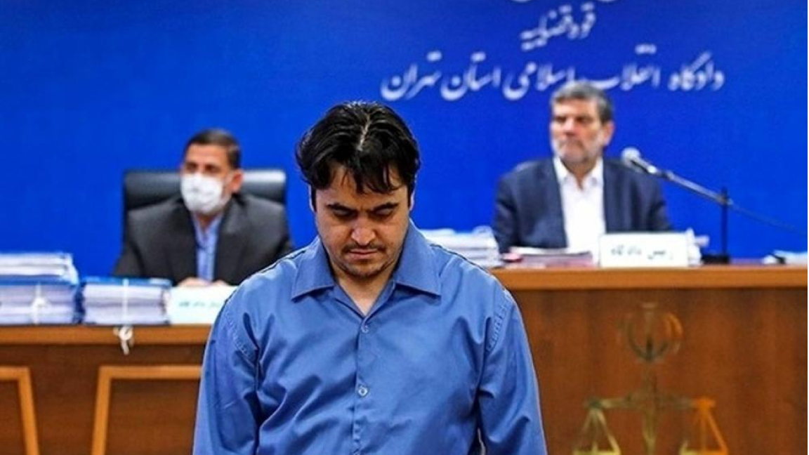 زعيم المعارضة الإيرانية السابق روح الله زم الذي أعدمته طهران السبت