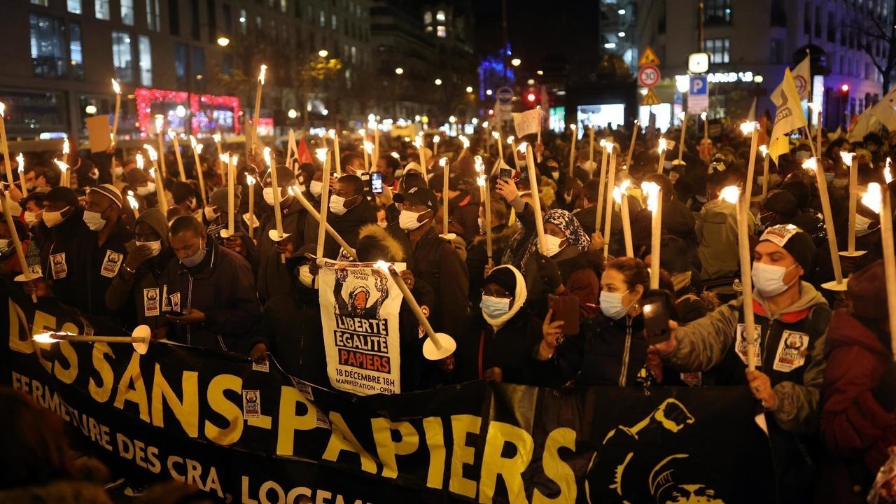 تظاهرات لمهاجرين غير شرعيين في فرنسا في 18 كانون الأول/ديسمبر 2020 