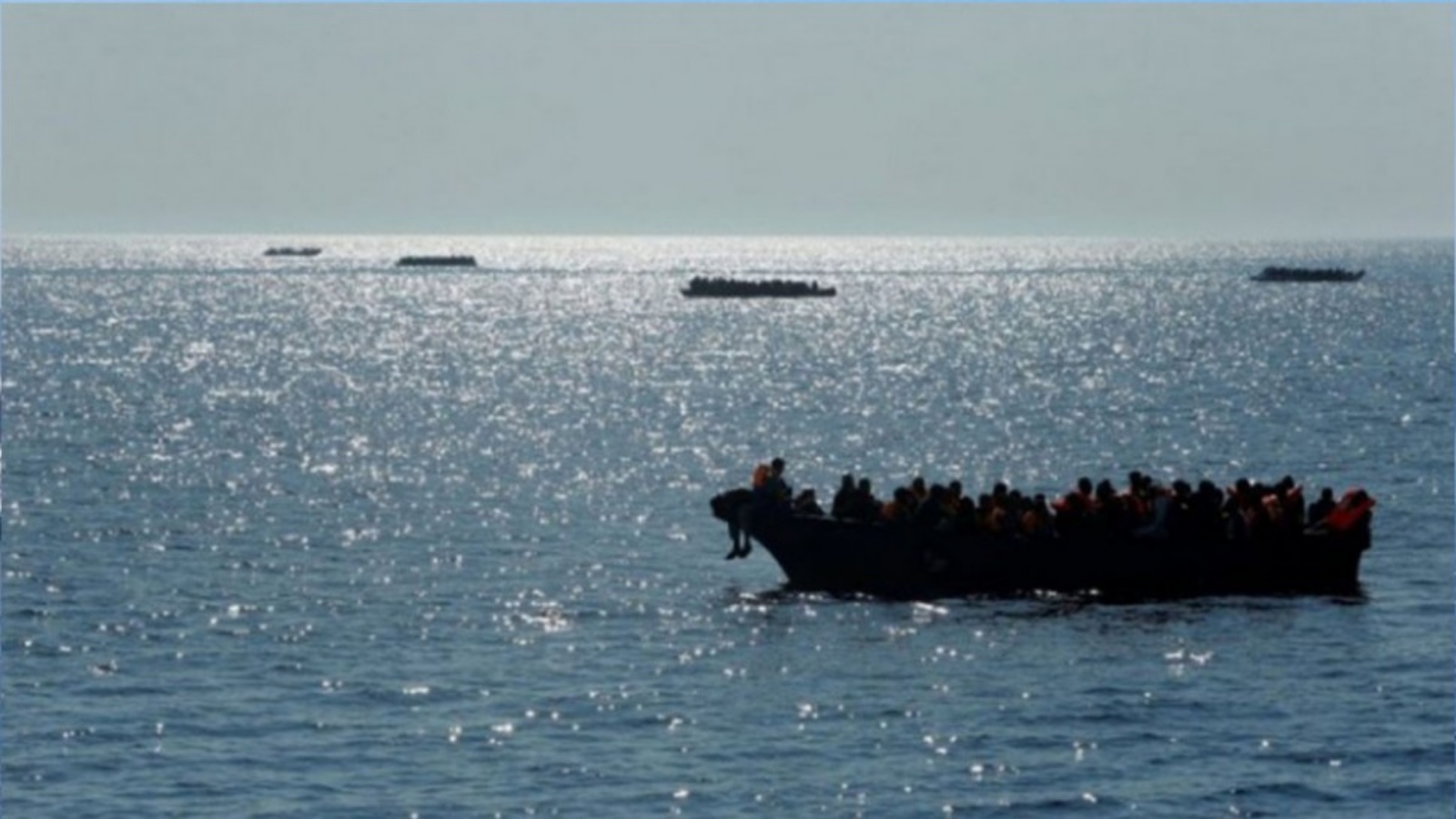 انتشال عشرين جثة لمهاجرين من إفريقيا قبالة السواحل التونسية 