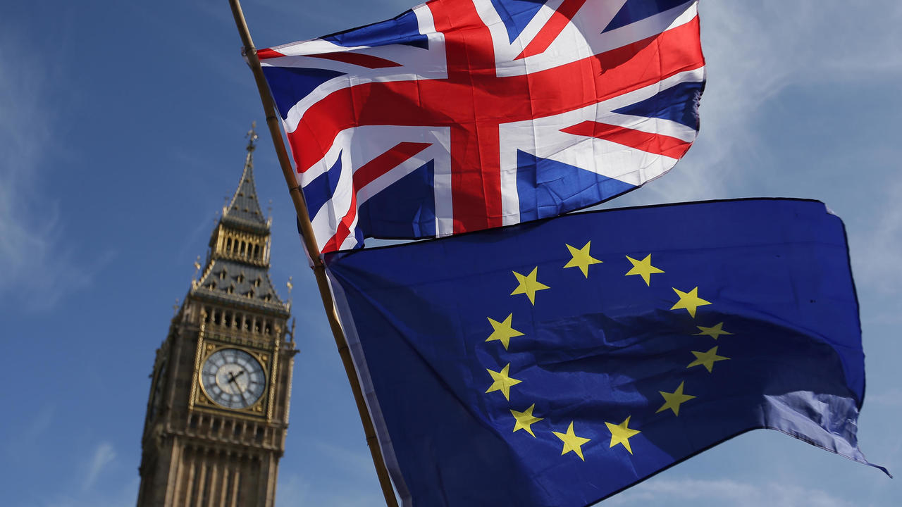 علما الاتحاد الأوروبي وبريطانيا في لندن في 25 مارس 2017