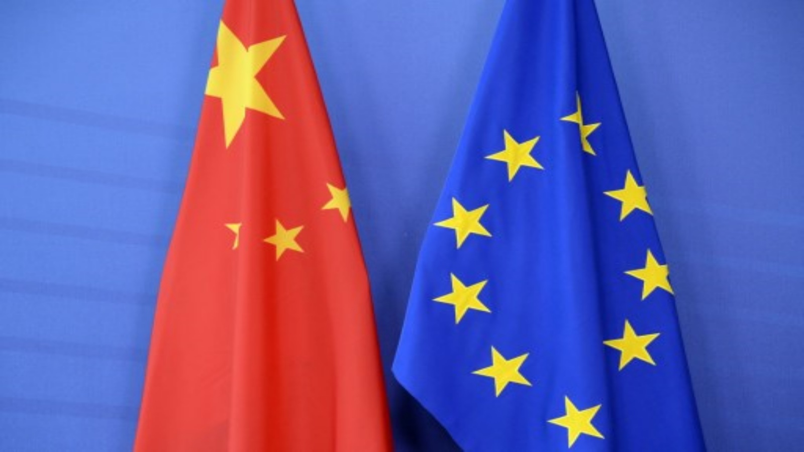 الاتحاد الأوروبي يطالب الصين بالإفراج الفوري عن 