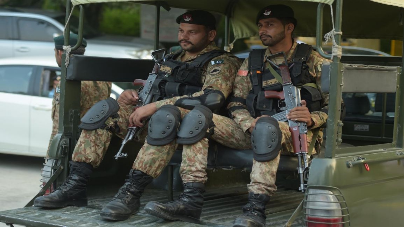 مقتل سبعة عناصر في قوات باكستانية شبه عسكرية في هجوم مسلّح
