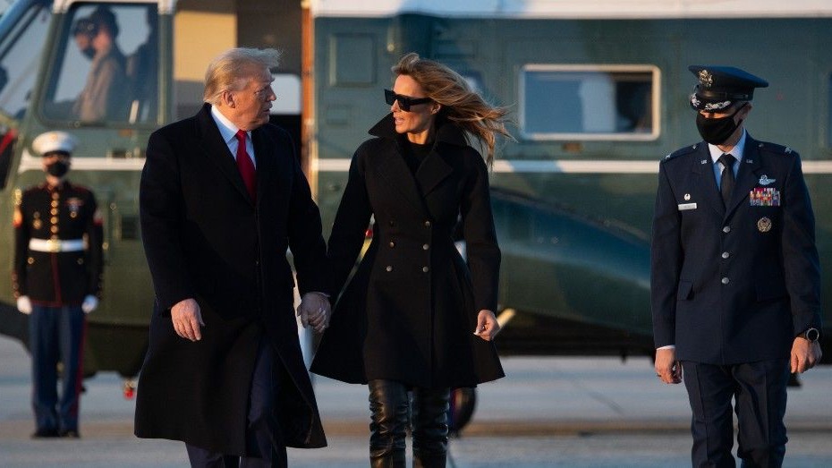 ترمب وزوجته في قاعدة أندروز. 23 ديسمبر 2020