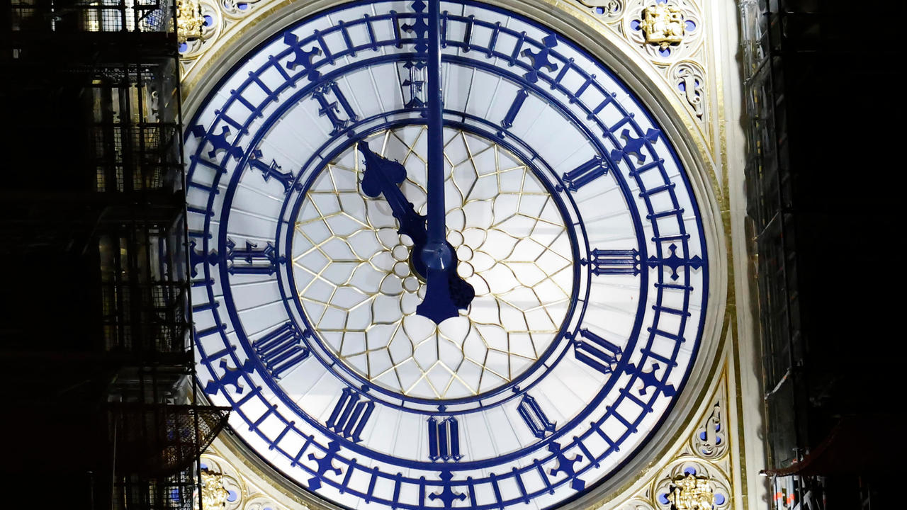 بيغ بن عند الساعة 23,00 ، موعد مغادرة بريطانيا السوق الاوروبية الموحدة في 31 كانون الاول/ديسمبر 2020