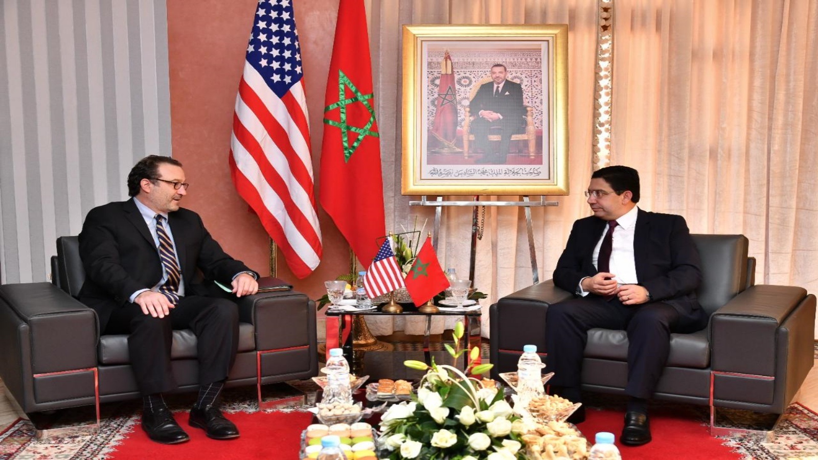 وزير الخارجية المغربي ناصر بوريطة مع دفيد شينكر مساعد وزير الخارجية الأميركي لشؤون الشرق الأوسط 