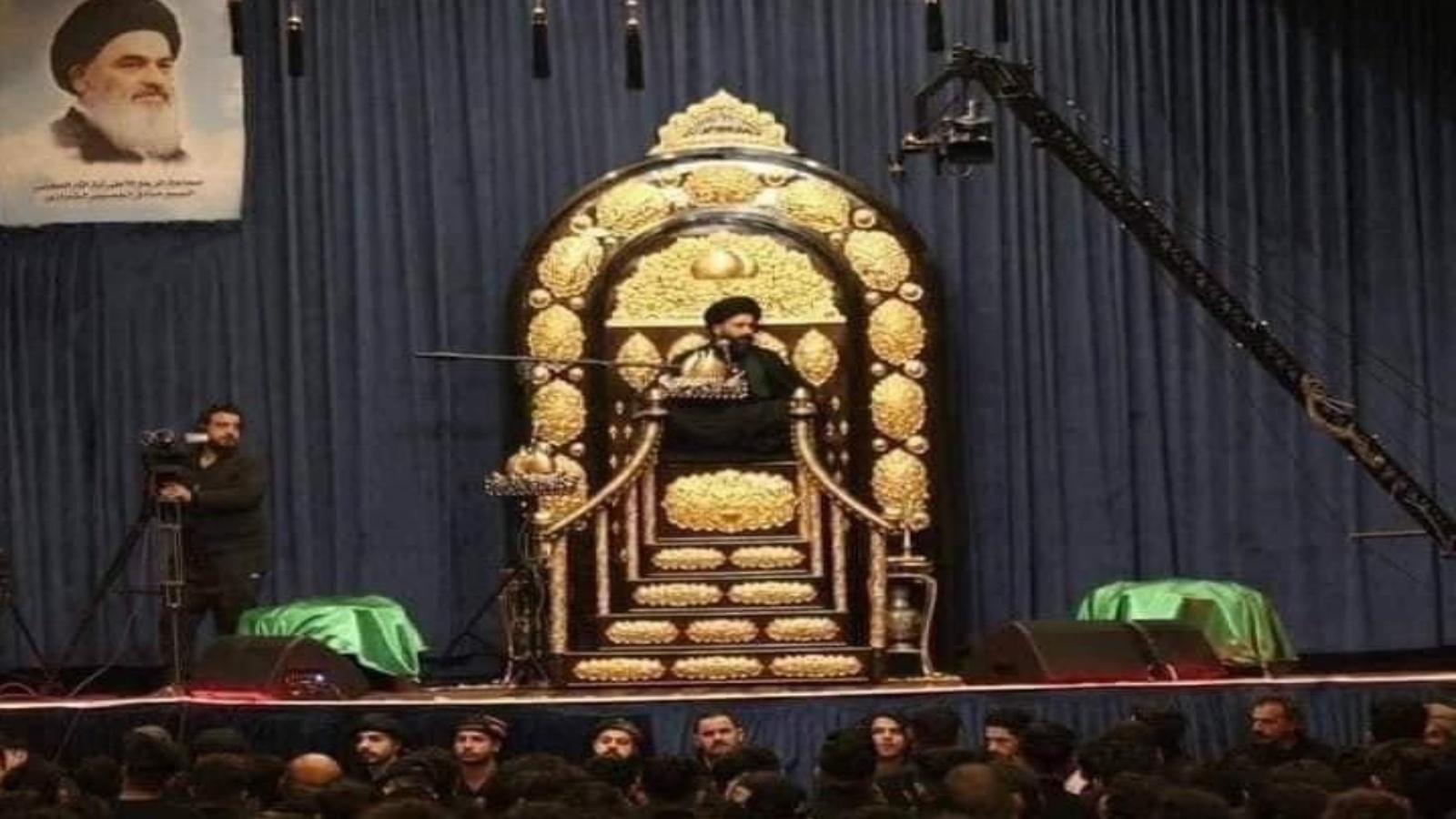 المنبر المذهب بحسينية في بغداد كلفته مليون دولار