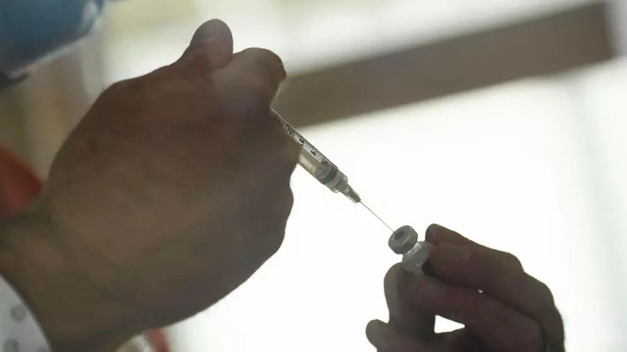 ثمة خشية من أن لا يصل اللقاح ضد كورونا إلى دول فقيرة في العالم